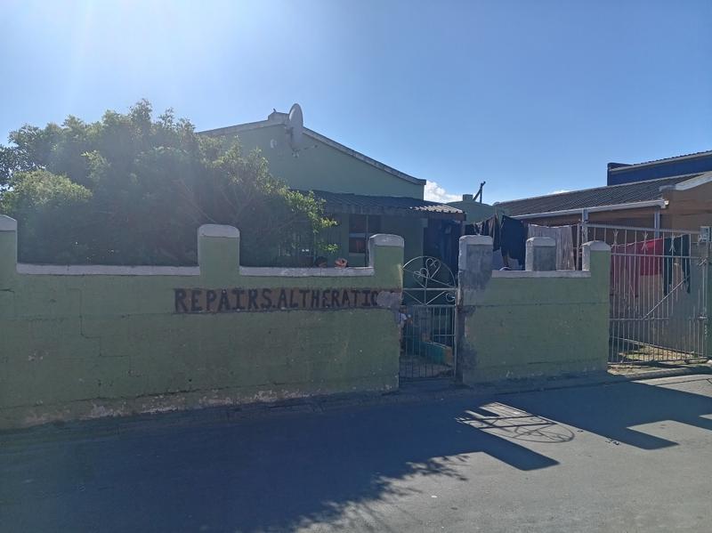 5 Bedroom Property for Sale in Mitchells Plain Central Western Cape